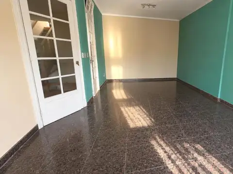 Avenida Eva Perón 2600