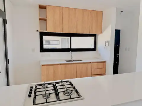 Calle 13 C entre 461d y 461e 1100