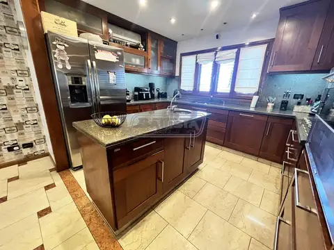 Casa en Venta en Villa Luzuriaga, USD 490.000