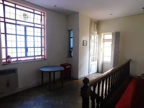 CASA EN SAN TELMO DE 7 AMB. y TERRAZA APTO CREDITO