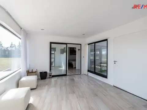 Casa en Alquiler Temporal en Loma Escondida, USD 1.800