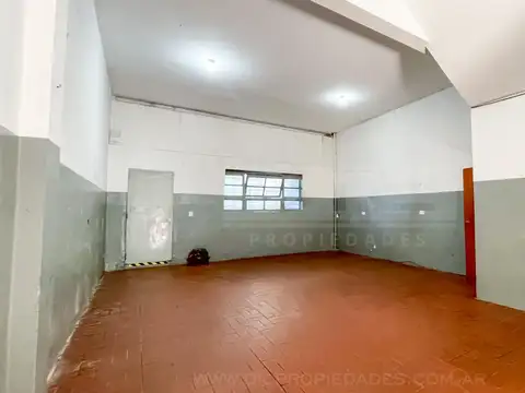 Galpon en Alquiler en Munro-Este, $ 900.000