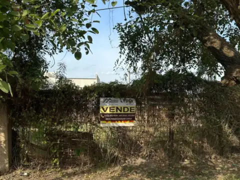 Terrenos en venta de 240m2 sobre asfalto zona Aeropuerto