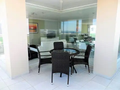 Departamento en Alquiler Temporal con 2 cocheras