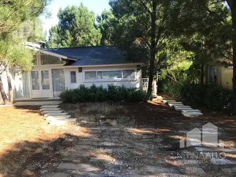 Casa en Alquiler en Barrio Cerrado Costa Esmeralda, USD 4.500