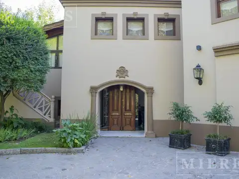Excelente casa reciclada en alquiler en Olivos Golf Club, Ruta Panamericana Km 32