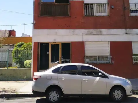 DEPTO. 2 AMB. CON PATIO