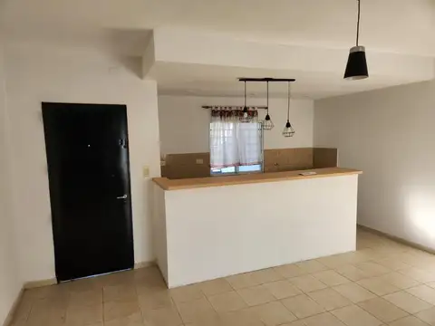 Depto Tipo Casa en Venta con 1 cocheras