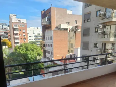 3 AMB BCON VISTA A PULMON 2 BAÑOS SUITE COCHERA