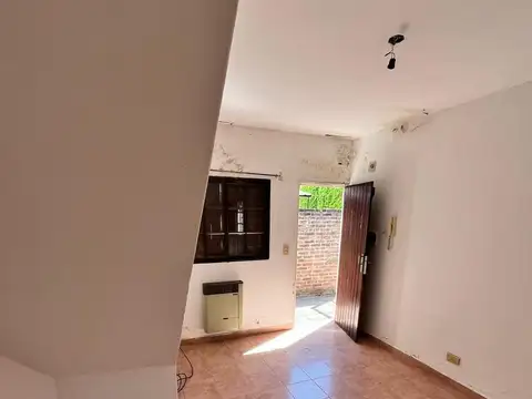 Depto Tipo Casa en Venta 26 años