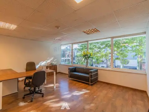 Alquiler oficina amueblada World Trade C, garage