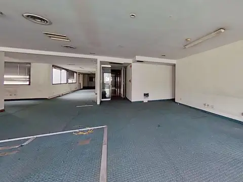 Oficina 6 ambientes con 1 baño