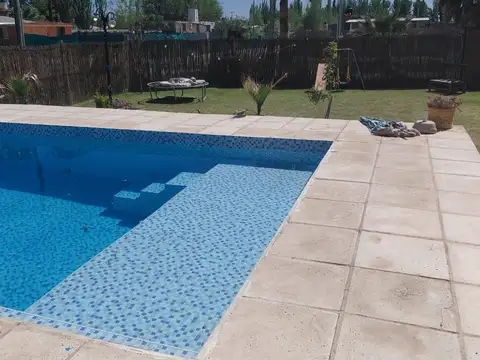 Vendo Terreno con Quincho y Pileta en Guaymallén