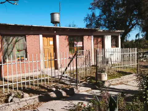 Casa Esquina 80m² Cubiertos - Gustavo André