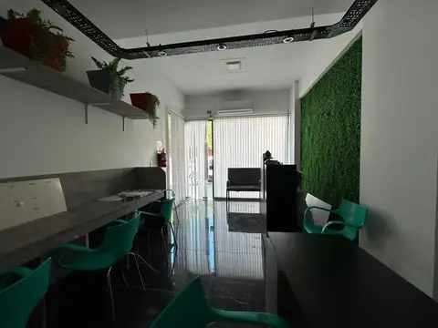 Local en Venta en Villa Luro, USD 80.000