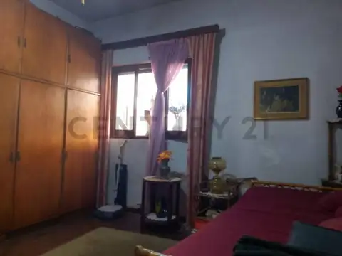 Casa 3 AMBIENTES con terraza y patio en Nueva Pompeya, Capital Federal