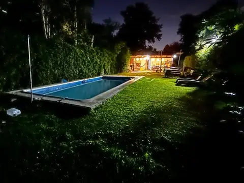Casa 5 ambientes con 1 baño