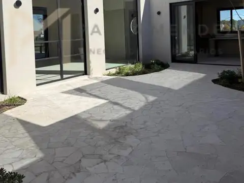 Casa en Venta al Suroeste