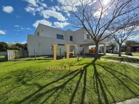 Casa en Venta en San Matias, USD 380.000
