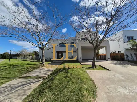 Venta de casa en San Matías 4 dorm + esc, Escobar