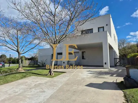 Casa en Venta en San Matias, USD 380.000