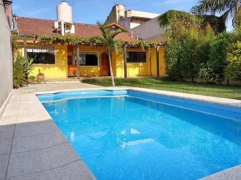 Venta Casa 5 amb Pileta Quincho Villa Adelina
