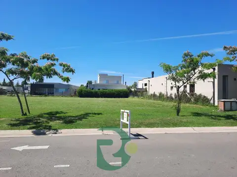 Terreno en Venta en Pilar del Este - Santa Emilia, USD 32.000