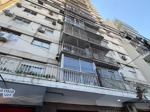 DEPARTAMENTO 4 AMBIENTES EN VENTA EN FLORES- A METROS DE PLAZA MISERICORDIA