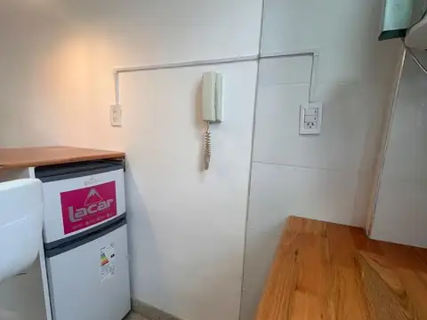 Falucho 2100, Piso 7