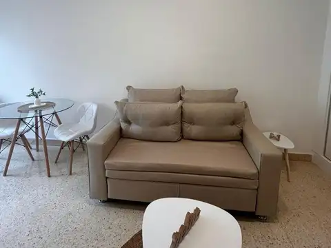 Falucho 2100