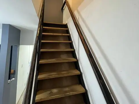 Depto Tipo Casa en Venta con 1 cocheras