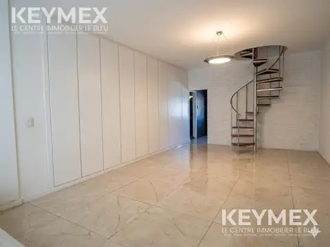 Venta Casa 5 Ambientes Villa Udaondo Cochera Pileta Apta Credito