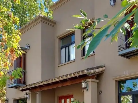 Venta casa al agua en Santa Barbara