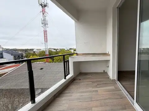 Departamento 4 ambientes con 3 baños