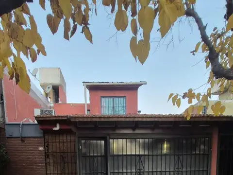 CASA EN VENTA BARRIO PETROLERO