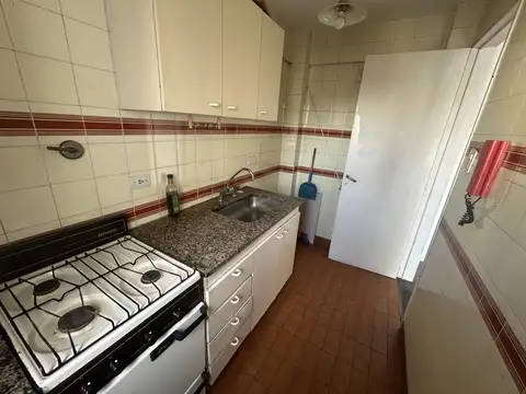 Almagro venta Monoambiente cocina independiente baño completo a metros de la UTN