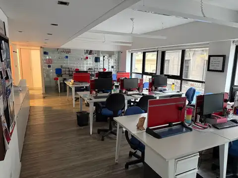 Oficina con excelente ubicación 