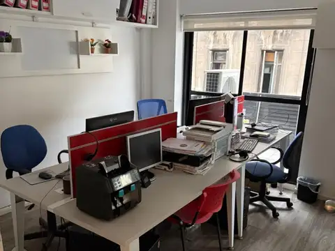 Oficina 4 ambientes con 3 baños