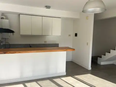Departamento en Alquiler en Bosque Alto, $ 800.000
