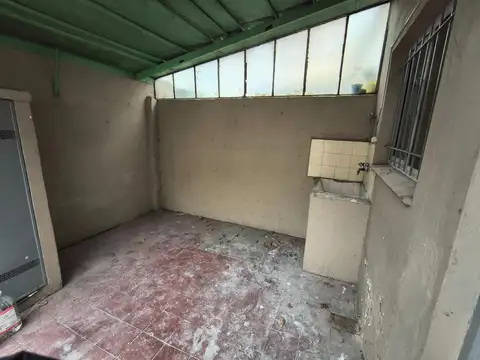 Depto Tipo Casa en Venta en Ramos Mejía, USD 55.900