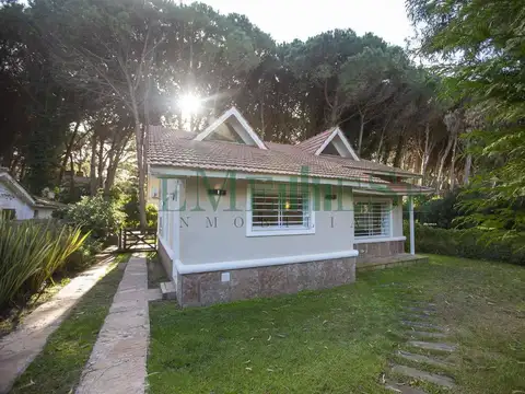 Casa en Alquiler Temporal en Pinamar, USD 2.700
