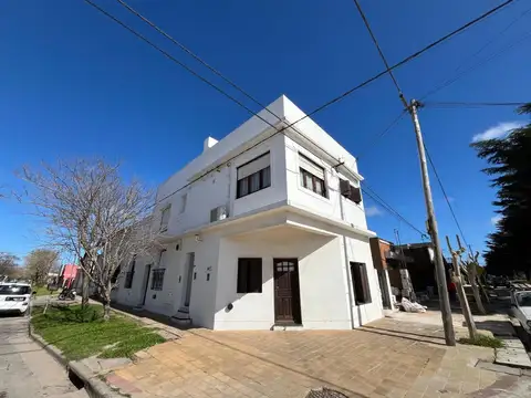 Depto Tipo Casa en Venta de 3 ambientes