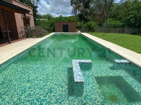 Casa en Venta con 6 cocheras