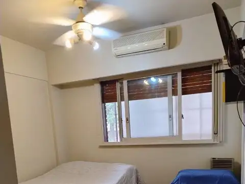 Venta. Departamento 3 amb + dep. Carabobo y Primera Junta.
