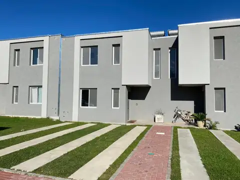 Casa en Venta en Pilar, USD 157.000
