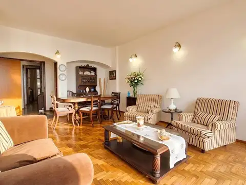 Departamento en Venta de 5 ambientes