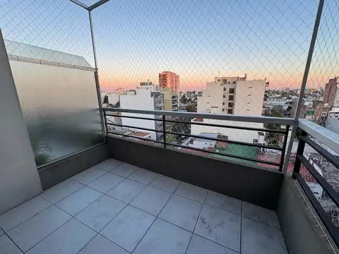 Avenida Mosconi al 2500