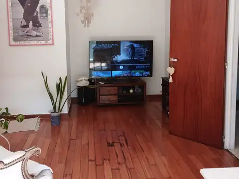 Depto Tipo Casa en Venta en Colegiales, USD 257.000
