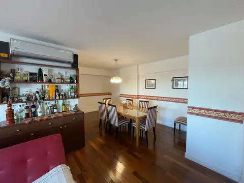 Departamento 4 ambientes con 2 baños