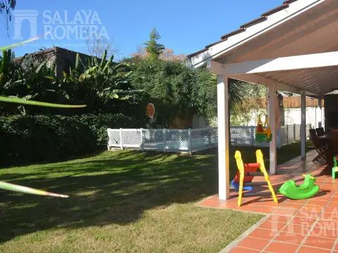 Casa 4 ambientes con 3 baños